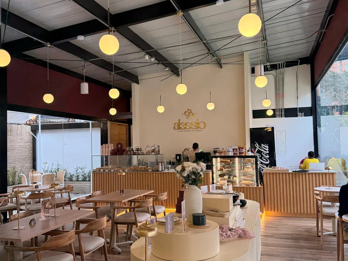 Café restaurante · Antes